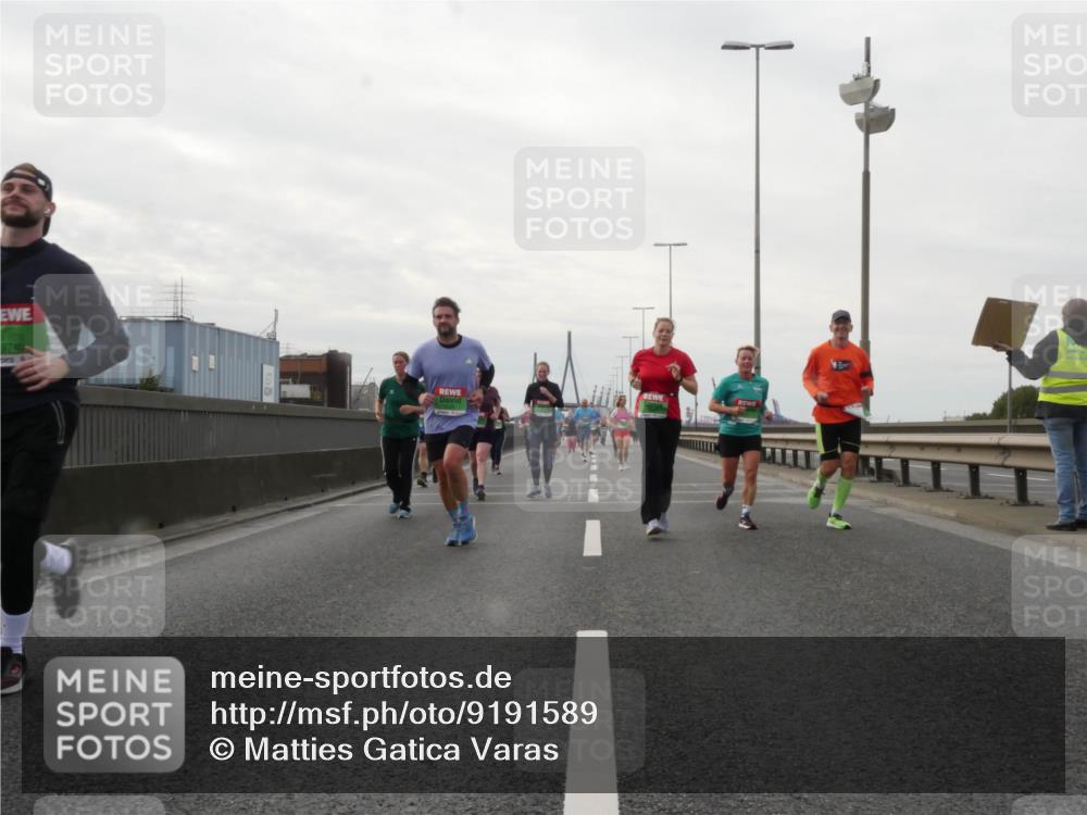 03.10.2025 - Köhlbrandbrückenlauf Matties Gatica Varas http://msf.ph/oto/9191589 03.10.2025 16:06:52 Position 3 9740 meine-sportfotos.de