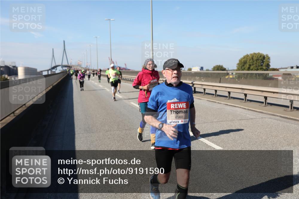 03.10.2025 - Köhlbrandbrückenlauf Yannick Fuchs http://msf.ph/oto/9191590 03.10.2025 12:12:27 Position 3 6560 meine-sportfotos.de
