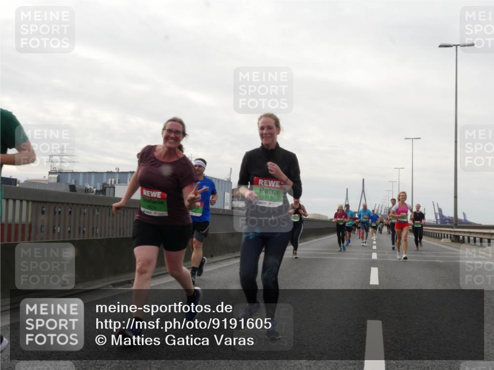 03.10.2025 - Köhlbrandbrückenlauf Matties Gatica Varas http://msf.ph/oto/9191605 03.10.2025 16:06:56 Position 3 8715 meine-sportfotos.de