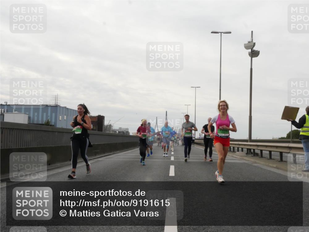 03.10.2025 - Köhlbrandbrückenlauf Matties Gatica Varas http://msf.ph/oto/9191615 03.10.2025 16:06:58 Position 3  meine-sportfotos.de
