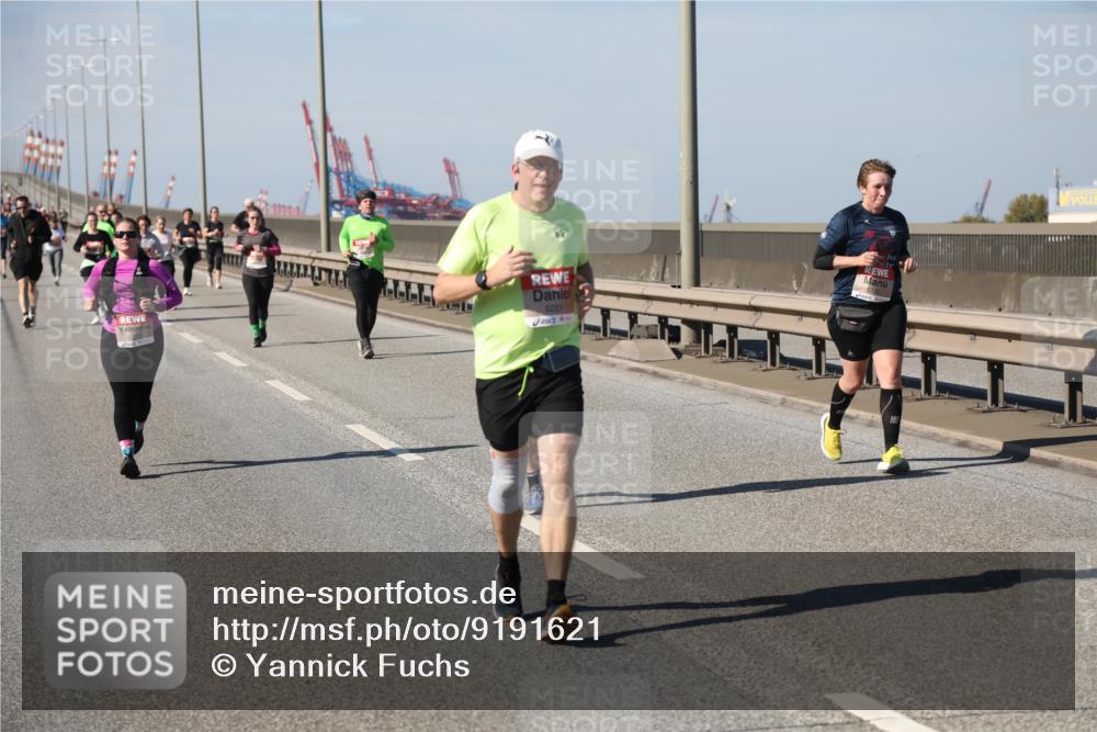 03.10.2025 - Köhlbrandbrückenlauf Yannick Fuchs http://msf.ph/oto/9191621 03.10.2025 12:12:29 Position 3 6201 meine-sportfotos.de