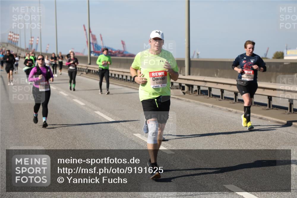 03.10.2025 - Köhlbrandbrückenlauf Yannick Fuchs http://msf.ph/oto/9191625 03.10.2025 12:12:30 Position 3 6201 meine-sportfotos.de