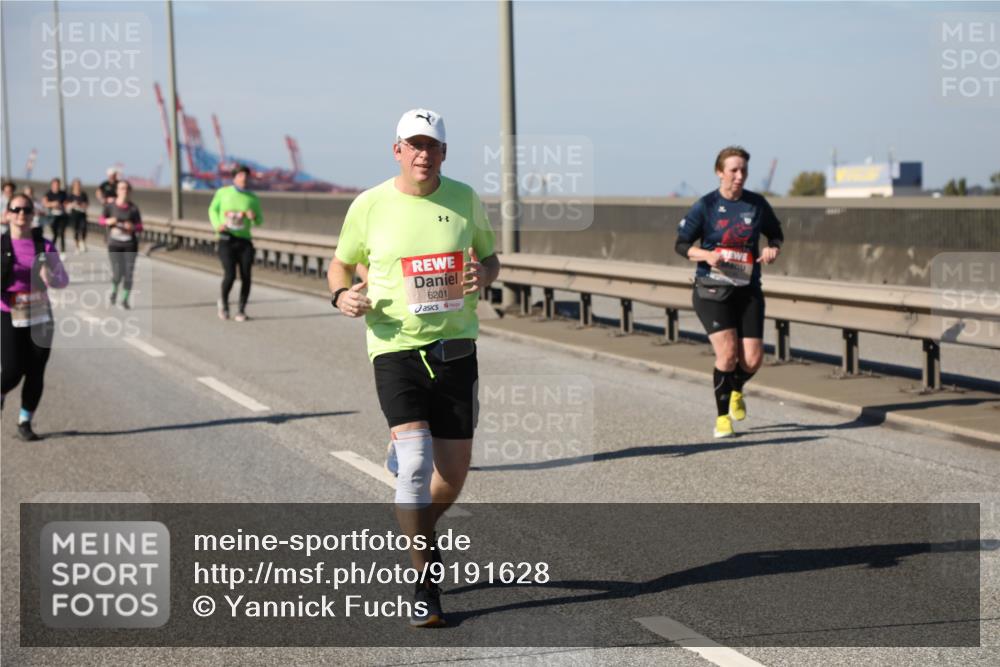 03.10.2025 - Köhlbrandbrückenlauf Yannick Fuchs http://msf.ph/oto/9191628 03.10.2025 12:12:30 Position 3 6201 meine-sportfotos.de