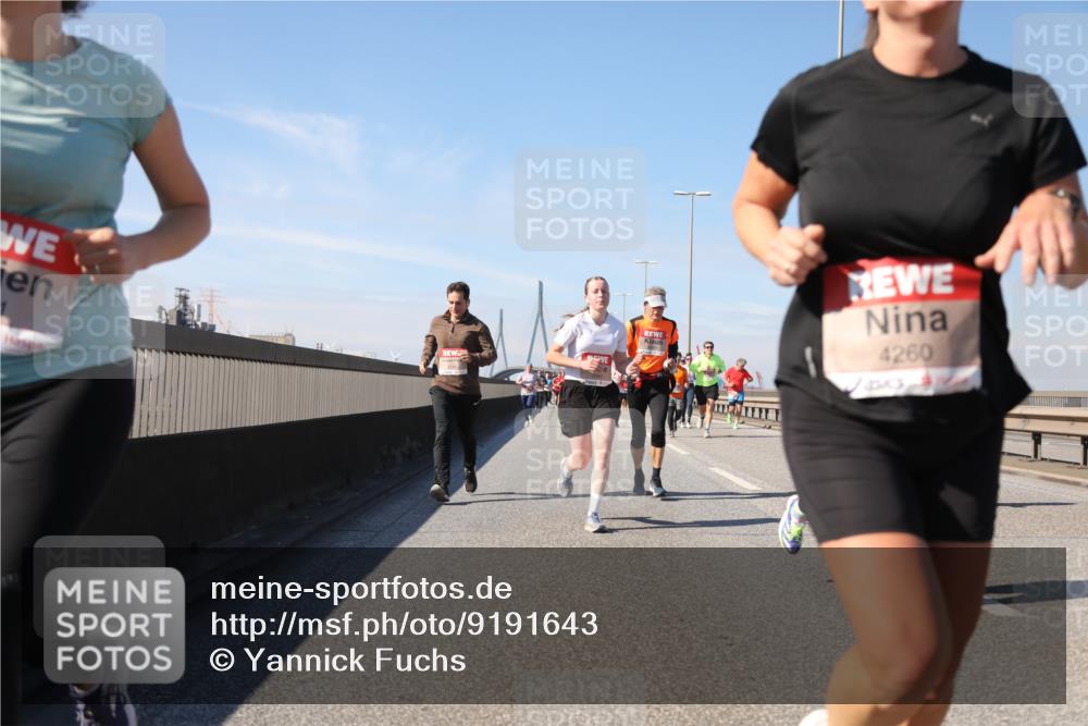 03.10.2025 - Köhlbrandbrückenlauf Yannick Fuchs http://msf.ph/oto/9191643 03.10.2025 11:52:33 Position 3 4260 meine-sportfotos.de