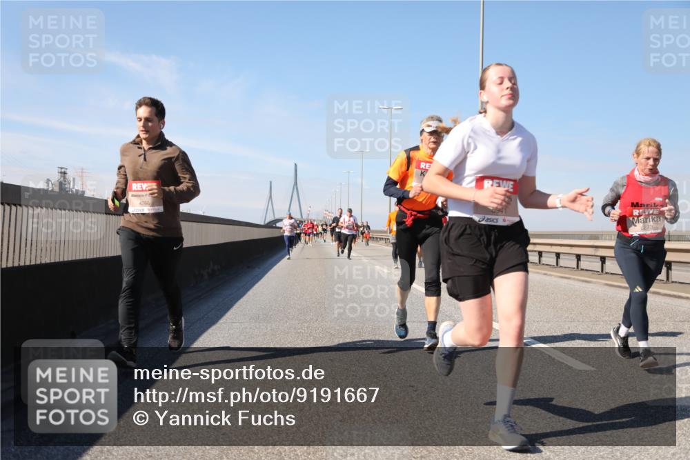 03.10.2025 - Köhlbrandbrückenlauf Yannick Fuchs http://msf.ph/oto/9191667 03.10.2025 11:52:35 Position 3 4266, 6273 meine-sportfotos.de