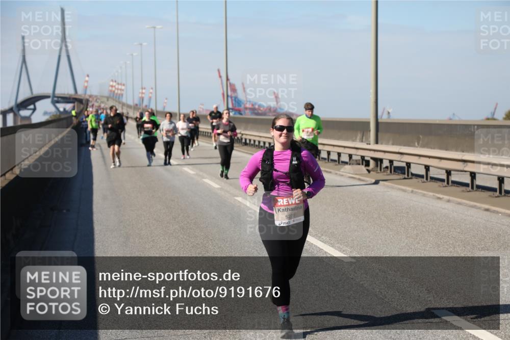 03.10.2025 - Köhlbrandbrückenlauf Yannick Fuchs http://msf.ph/oto/9191676 03.10.2025 12:12:33 Position 3 5279 meine-sportfotos.de
