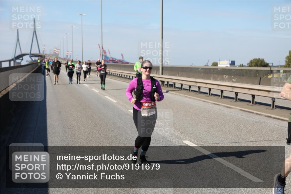 03.10.2025 - Köhlbrandbrückenlauf Yannick Fuchs http://msf.ph/oto/9191679 03.10.2025 12:12:33 Position 3 5279 meine-sportfotos.de