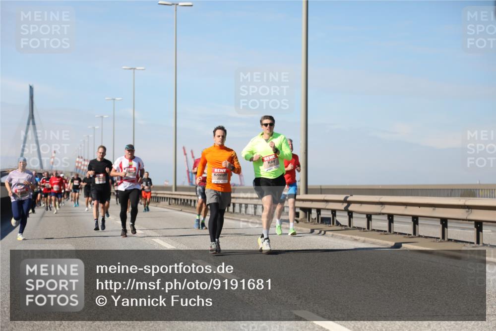 03.10.2025 - Köhlbrandbrückenlauf Yannick Fuchs http://msf.ph/oto/9191681 03.10.2025 11:52:36 Position 3  meine-sportfotos.de