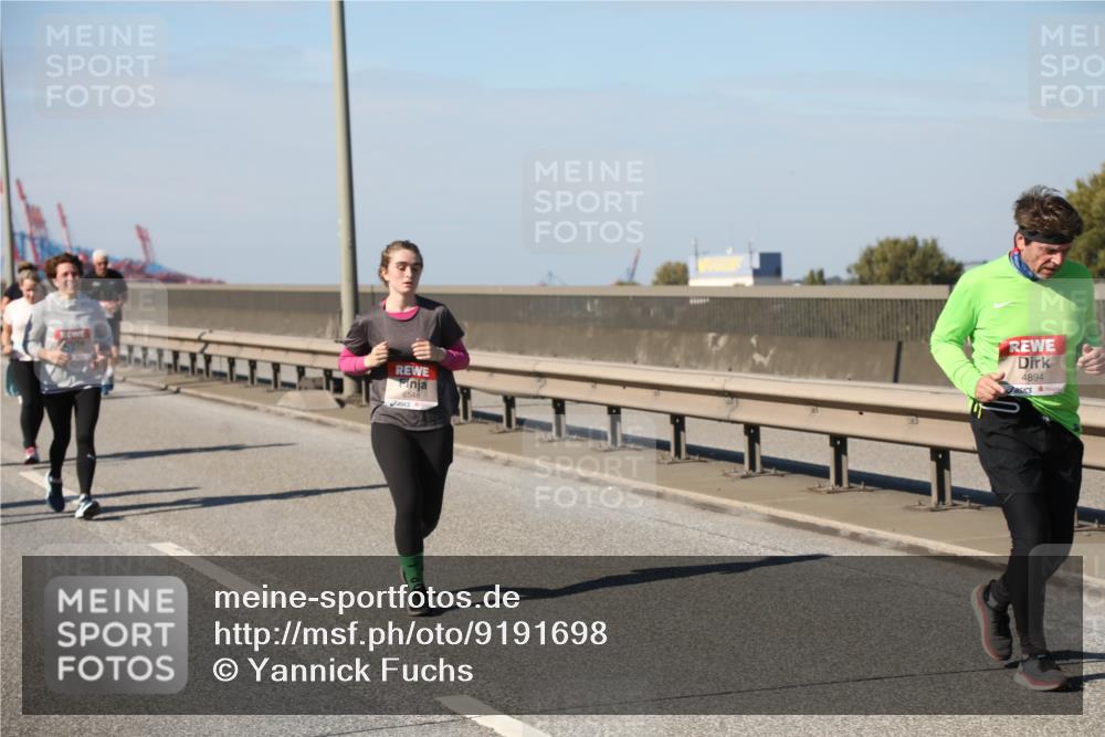 03.10.2025 - Köhlbrandbrückenlauf Yannick Fuchs http://msf.ph/oto/9191698 03.10.2025 12:12:40 Position 3 6548, 4894 meine-sportfotos.de