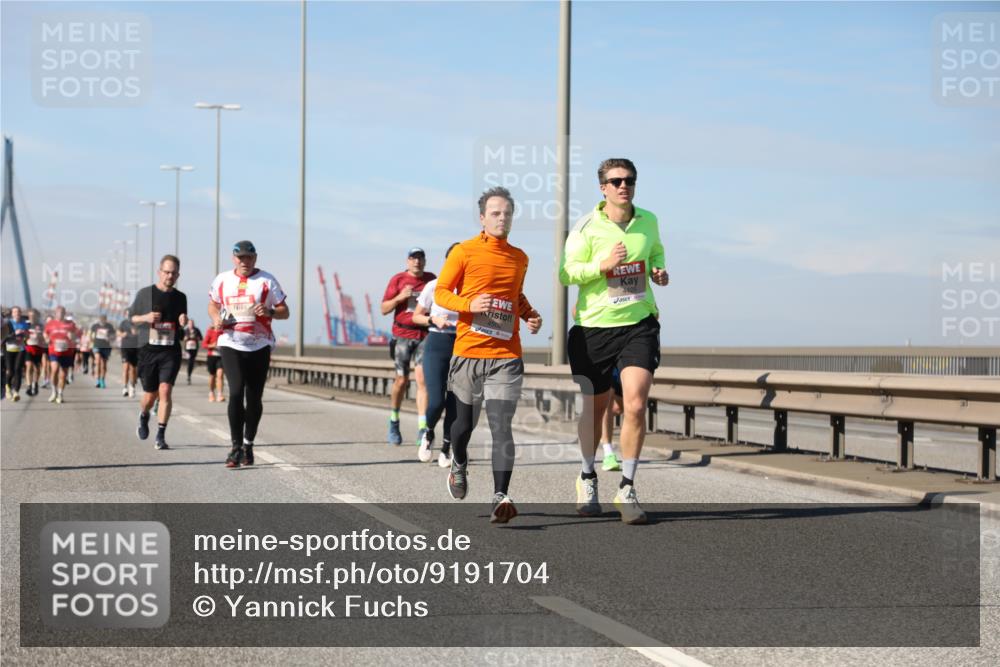 03.10.2025 - Köhlbrandbrückenlauf Yannick Fuchs http://msf.ph/oto/9191704 03.10.2025 11:52:37 Position 3 4429 meine-sportfotos.de