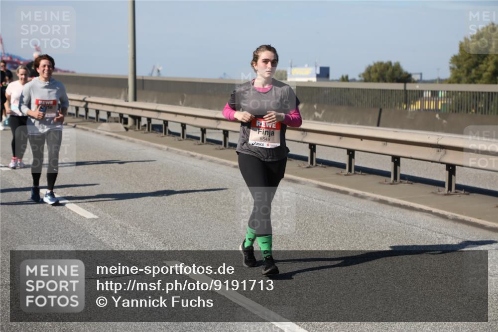 03.10.2025 - Köhlbrandbrückenlauf Yannick Fuchs http://msf.ph/oto/9191713 03.10.2025 12:12:41 Position 3 6548 meine-sportfotos.de
