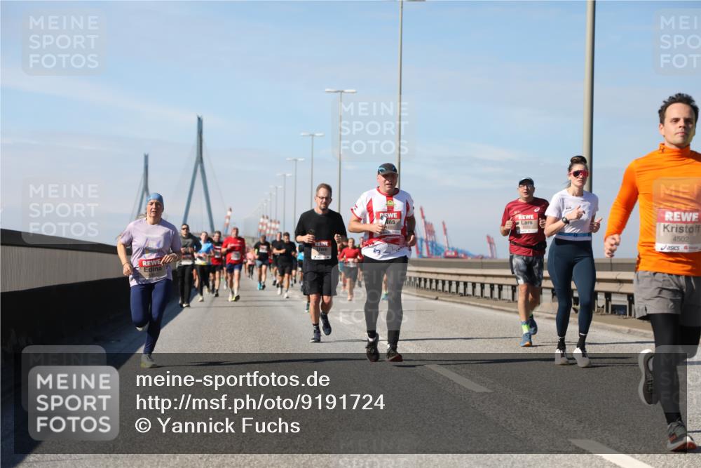 03.10.2025 - Köhlbrandbrückenlauf Yannick Fuchs http://msf.ph/oto/9191724 03.10.2025 11:52:38 Position 3 4502 meine-sportfotos.de