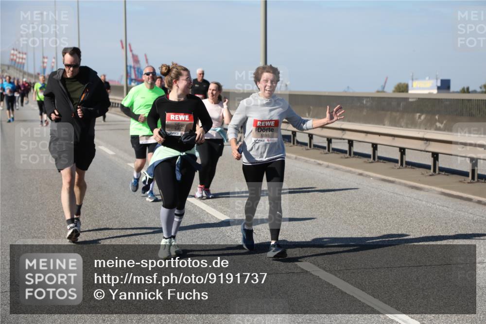 03.10.2025 - Köhlbrandbrückenlauf Yannick Fuchs http://msf.ph/oto/9191737 03.10.2025 12:12:43 Position 3 6825, 5585 meine-sportfotos.de