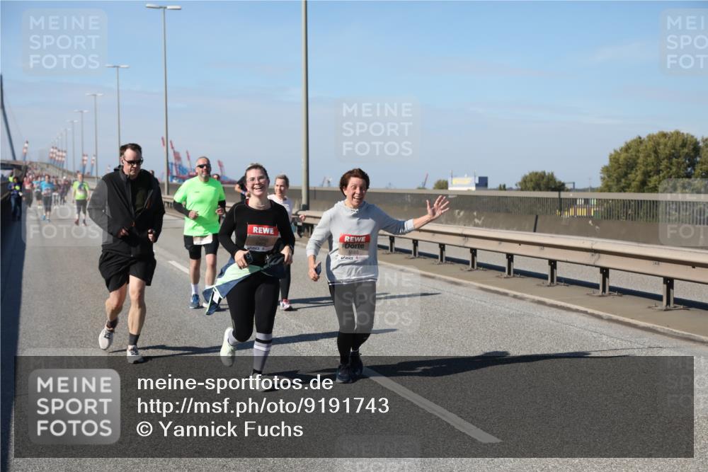 03.10.2025 - Köhlbrandbrückenlauf Yannick Fuchs http://msf.ph/oto/9191743 03.10.2025 12:12:43 Position 3 5585 meine-sportfotos.de