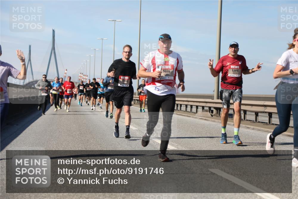 03.10.2025 - Köhlbrandbrückenlauf Yannick Fuchs http://msf.ph/oto/9191746 03.10.2025 11:52:40 Position 3 4370 meine-sportfotos.de