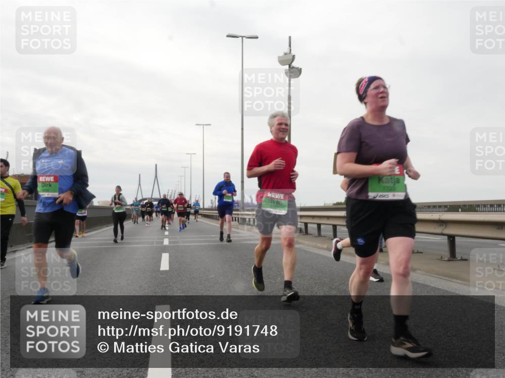 03.10.2025 - Köhlbrandbrückenlauf Matties Gatica Varas http://msf.ph/oto/9191748 03.10.2025 16:07:28 Position 3 8357, 7723 meine-sportfotos.de