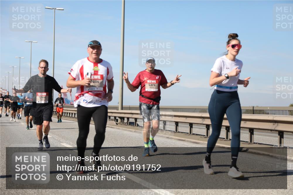 03.10.2025 - Köhlbrandbrückenlauf Yannick Fuchs http://msf.ph/oto/9191752 03.10.2025 11:52:40 Position 3 4975, 401, 4370 meine-sportfotos.de