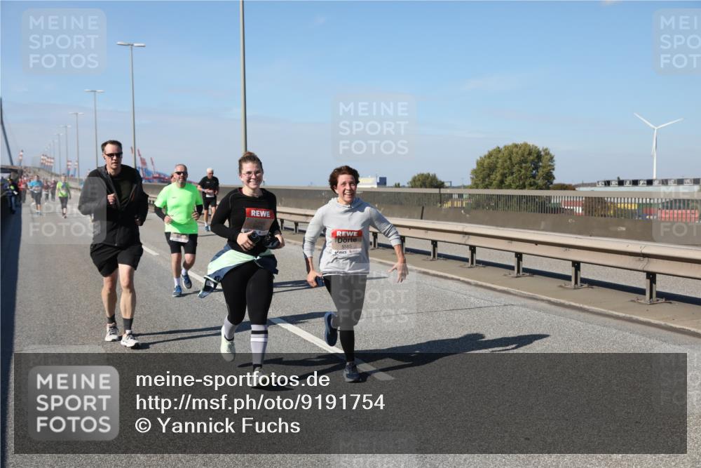 03.10.2025 - Köhlbrandbrückenlauf Yannick Fuchs http://msf.ph/oto/9191754 03.10.2025 12:12:44 Position 3 5585 meine-sportfotos.de