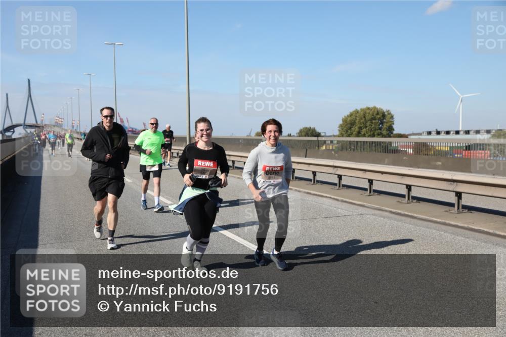 03.10.2025 - Köhlbrandbrückenlauf Yannick Fuchs http://msf.ph/oto/9191756 03.10.2025 12:12:44 Position 3  meine-sportfotos.de