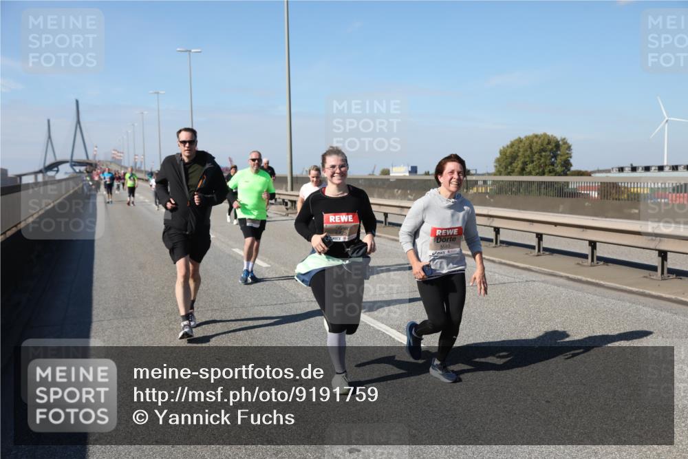 03.10.2025 - Köhlbrandbrückenlauf Yannick Fuchs http://msf.ph/oto/9191759 03.10.2025 12:12:44 Position 3 5585 meine-sportfotos.de