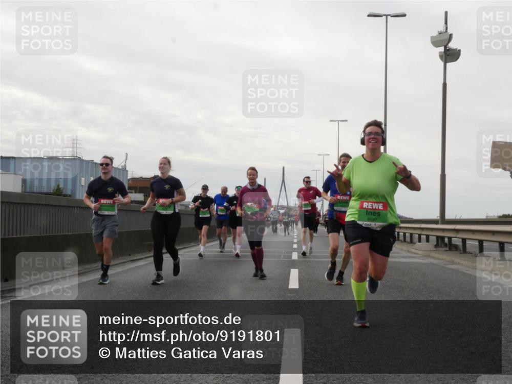 03.10.2025 - Köhlbrandbrückenlauf Matties Gatica Varas http://msf.ph/oto/9191801 03.10.2025 16:07:42 Position 3 8897 meine-sportfotos.de