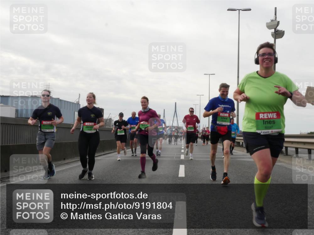 03.10.2025 - Köhlbrandbrückenlauf Matties Gatica Varas http://msf.ph/oto/9191804 03.10.2025 16:07:43 Position 3 8897 meine-sportfotos.de
