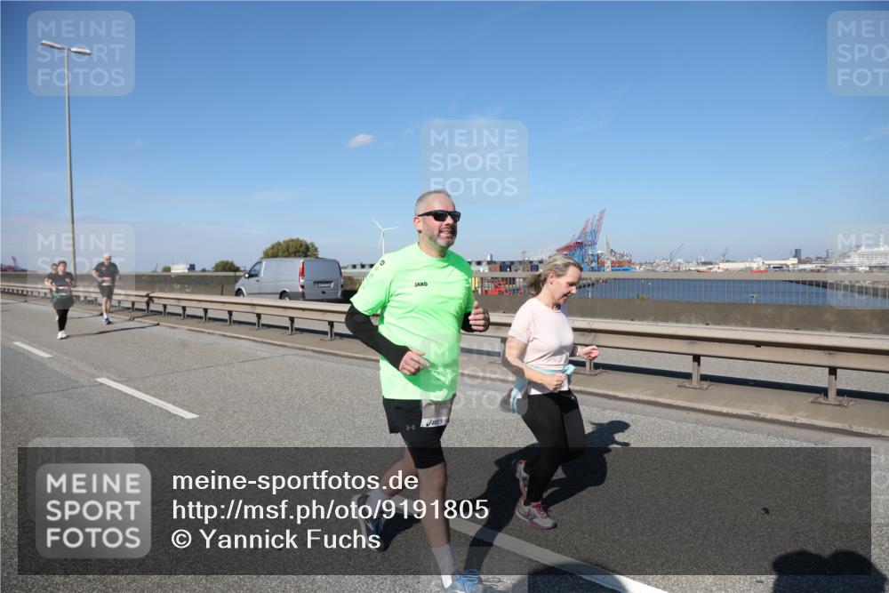 03.10.2025 - Köhlbrandbrückenlauf Yannick Fuchs http://msf.ph/oto/9191805 03.10.2025 12:12:47 Position 3  meine-sportfotos.de