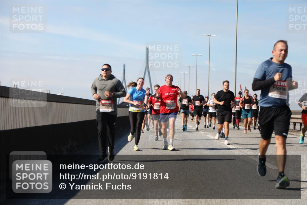03.10.2025 - Köhlbrandbrückenlauf Yannick Fuchs http://msf.ph/oto/9191814 03.10.2025 11:52:45 Position 3 5754 meine-sportfotos.de