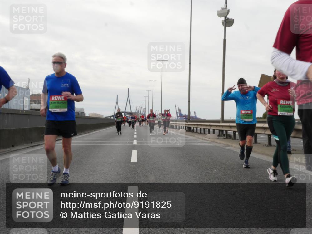 03.10.2025 - Köhlbrandbrückenlauf Matties Gatica Varas http://msf.ph/oto/9191825 03.10.2025 16:07:47 Position 3 9661, 8379 meine-sportfotos.de