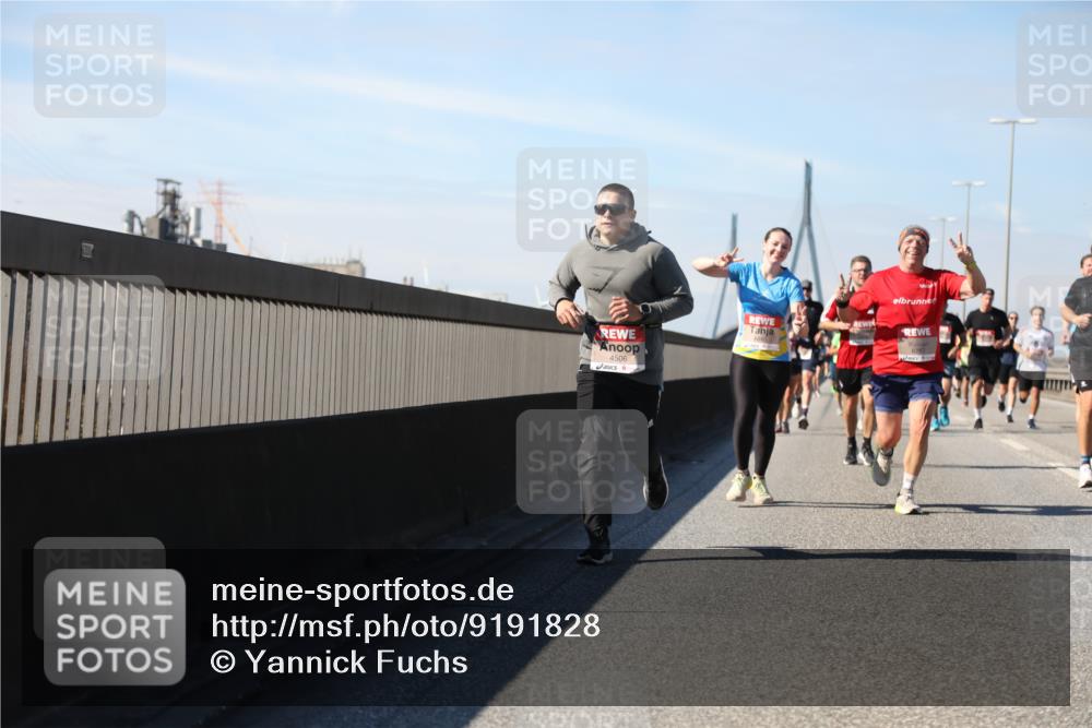 03.10.2025 - Köhlbrandbrückenlauf Yannick Fuchs http://msf.ph/oto/9191828 03.10.2025 11:52:46 Position 3 4506 meine-sportfotos.de
