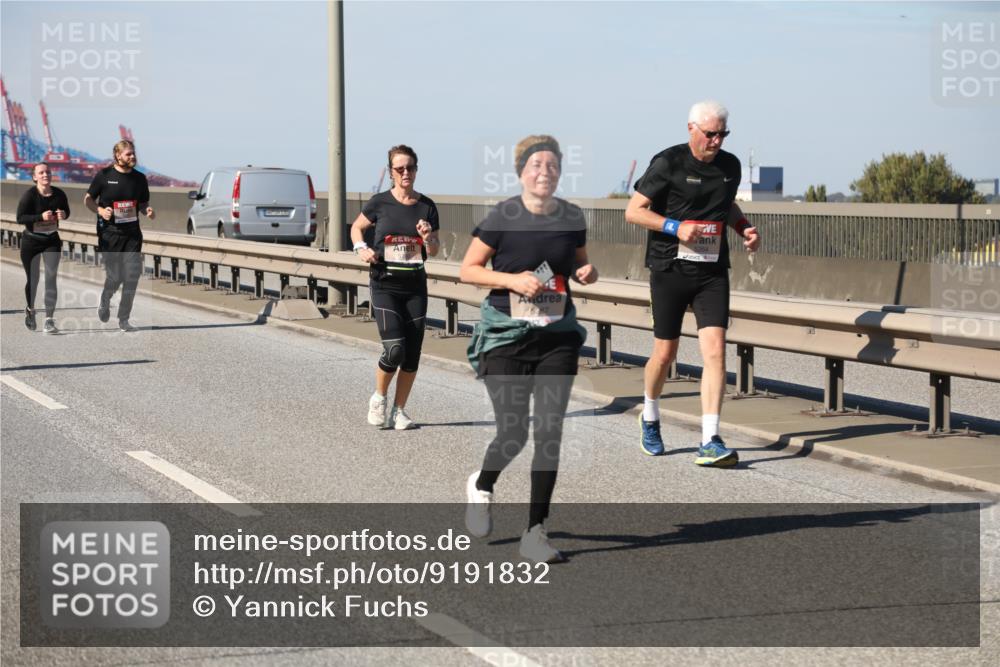 03.10.2025 - Köhlbrandbrückenlauf Yannick Fuchs http://msf.ph/oto/9191832 03.10.2025 12:12:49 Position 3 6287 meine-sportfotos.de