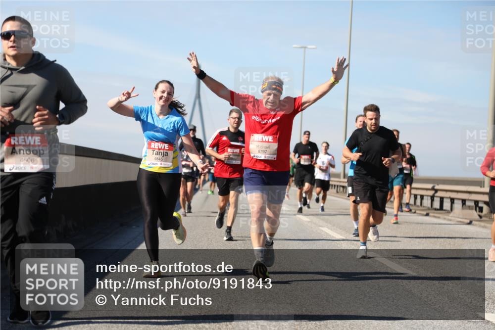 03.10.2025 - Köhlbrandbrückenlauf Yannick Fuchs http://msf.ph/oto/9191843 03.10.2025 11:52:47 Position 3 4506, 4845, 6797 meine-sportfotos.de