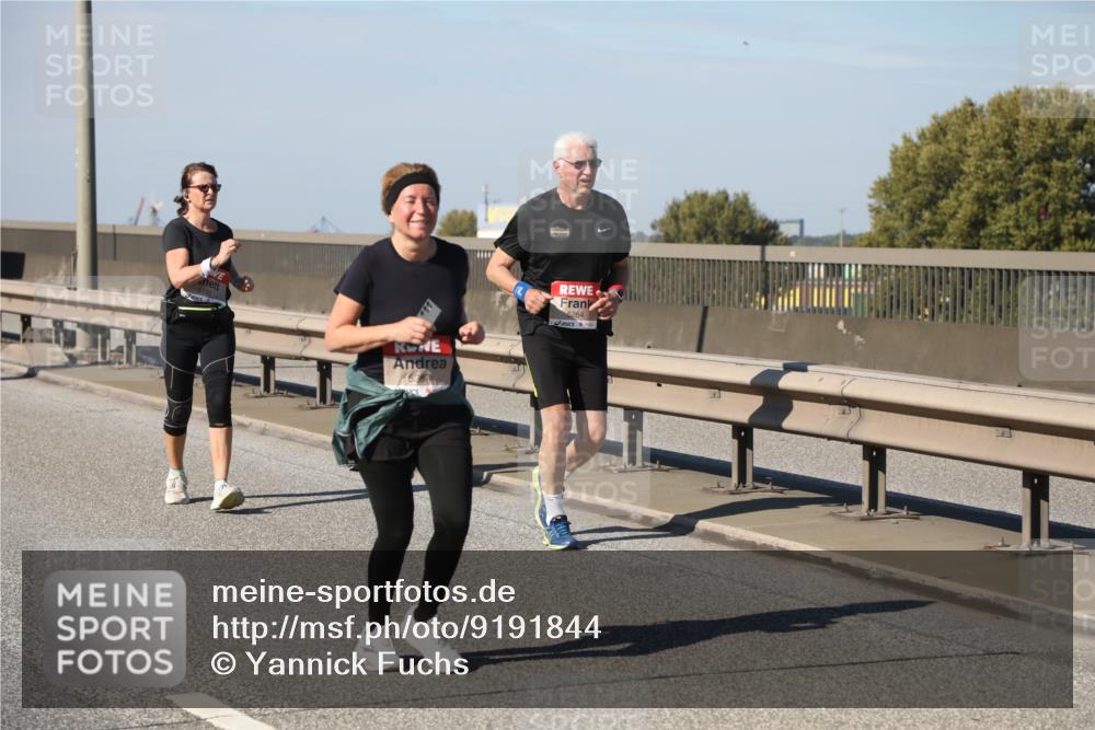 03.10.2025 - Köhlbrandbrückenlauf Yannick Fuchs http://msf.ph/oto/9191844 03.10.2025 12:12:50 Position 3 9, 6264 meine-sportfotos.de