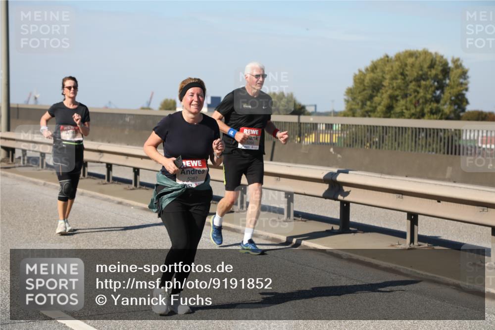 03.10.2025 - Köhlbrandbrückenlauf Yannick Fuchs http://msf.ph/oto/9191852 03.10.2025 12:12:50 Position 3 5287, 5264 meine-sportfotos.de