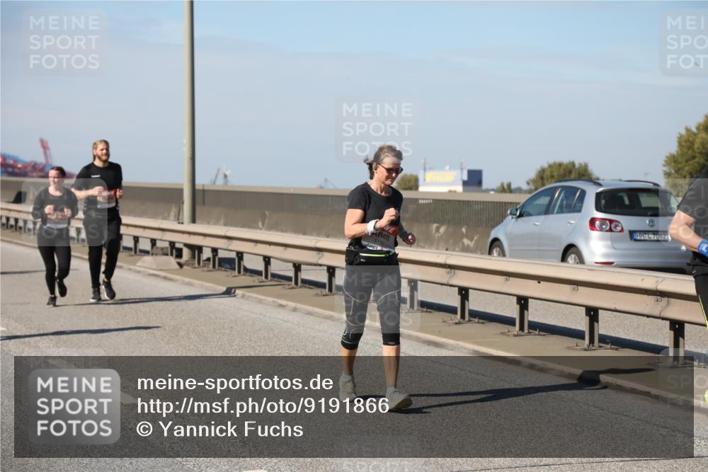 03.10.2025 - Köhlbrandbrückenlauf Yannick Fuchs http://msf.ph/oto/9191866 03.10.2025 12:12:51 Position 3 7062 meine-sportfotos.de