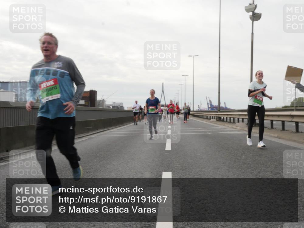 03.10.2025 - Köhlbrandbrückenlauf Matties Gatica Varas http://msf.ph/oto/9191867 03.10.2025 16:07:57 Position 3 4030 meine-sportfotos.de