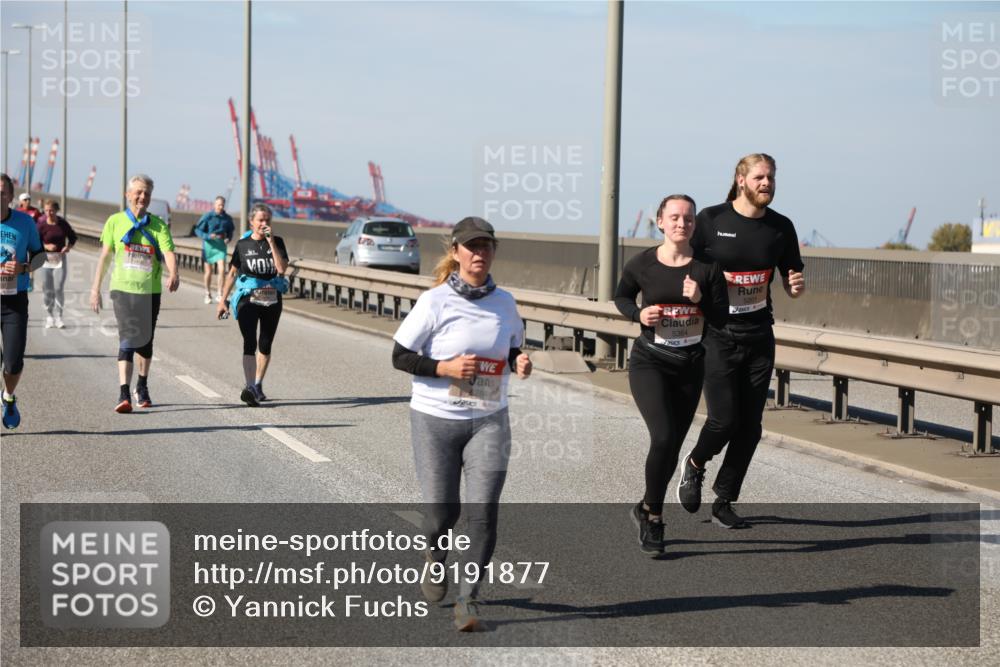 03.10.2025 - Köhlbrandbrückenlauf Yannick Fuchs http://msf.ph/oto/9191877 03.10.2025 12:12:54 Position 3 6284, 5201 meine-sportfotos.de