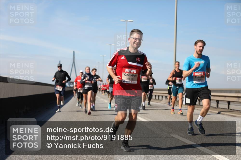 03.10.2025 - Köhlbrandbrückenlauf Yannick Fuchs http://msf.ph/oto/9191885 03.10.2025 11:52:50 Position 3 5410, 4197 meine-sportfotos.de