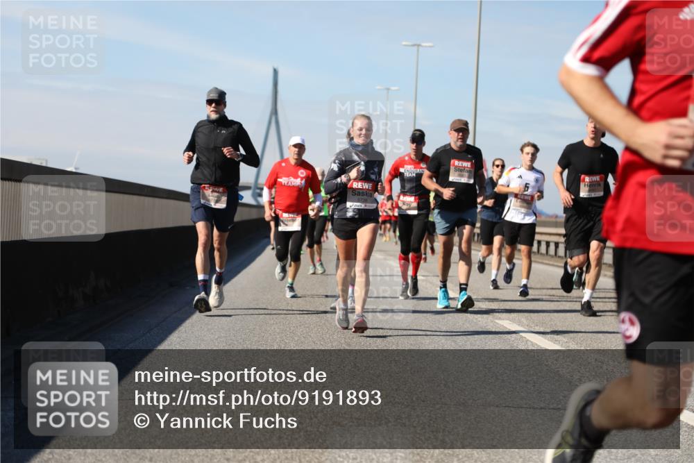 03.10.2025 - Köhlbrandbrückenlauf Yannick Fuchs http://msf.ph/oto/9191893 03.10.2025 11:52:50 Position 3 5738 meine-sportfotos.de