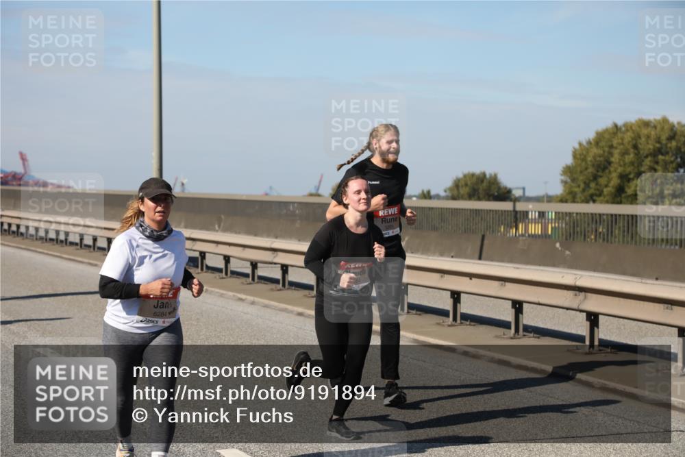 03.10.2025 - Köhlbrandbrückenlauf Yannick Fuchs http://msf.ph/oto/9191894 03.10.2025 12:12:55 Position 3 6284, 5201 meine-sportfotos.de