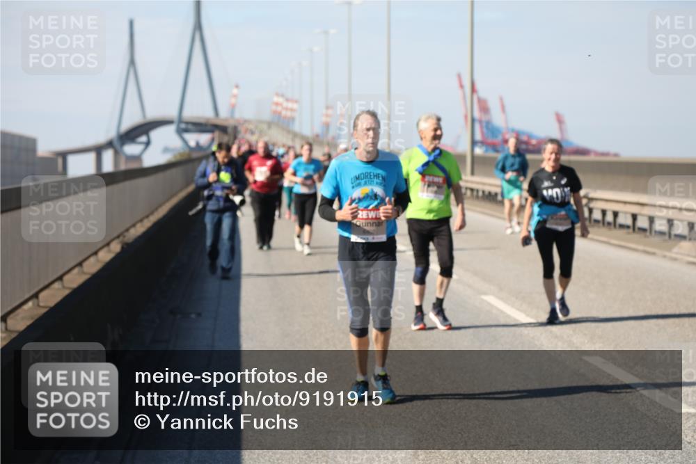 03.10.2025 - Köhlbrandbrückenlauf Yannick Fuchs http://msf.ph/oto/9191915 03.10.2025 12:12:58 Position 3  meine-sportfotos.de