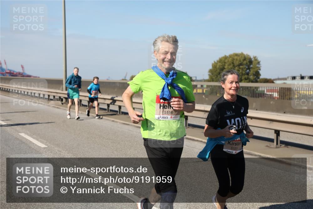 03.10.2025 - Köhlbrandbrückenlauf Yannick Fuchs http://msf.ph/oto/9191959 03.10.2025 12:13:03 Position 3 5116, 5121 meine-sportfotos.de