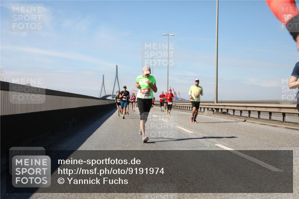 03.10.2025 - Köhlbrandbrückenlauf Yannick Fuchs http://msf.ph/oto/9191974 03.10.2025 11:52:55 Position 3  meine-sportfotos.de