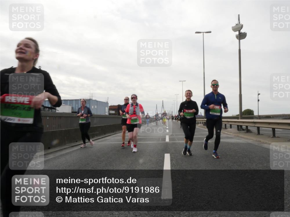 03.10.2025 - Köhlbrandbrückenlauf Matties Gatica Varas http://msf.ph/oto/9191986 03.10.2025 16:08:37 Position 3 7405 meine-sportfotos.de