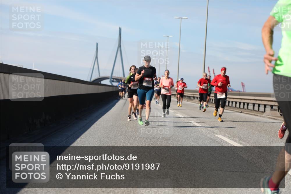 03.10.2025 - Köhlbrandbrückenlauf Yannick Fuchs http://msf.ph/oto/9191987 03.10.2025 11:52:57 Position 3  meine-sportfotos.de