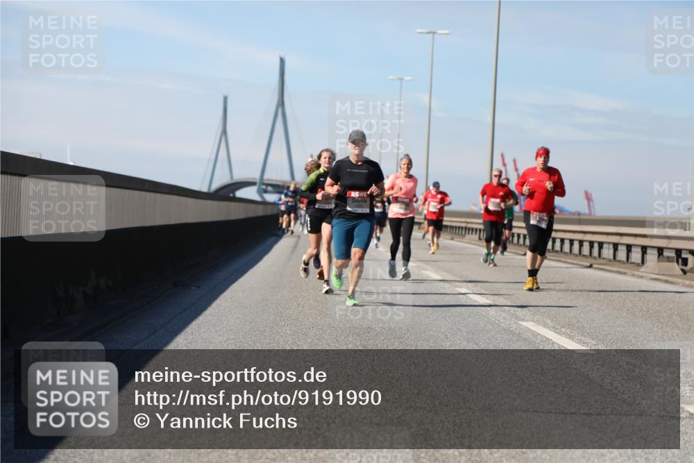03.10.2025 - Köhlbrandbrückenlauf Yannick Fuchs http://msf.ph/oto/9191990 03.10.2025 11:52:57 Position 3  meine-sportfotos.de