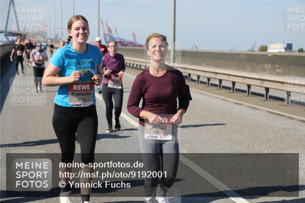 03.10.2025 - Köhlbrandbrückenlauf Yannick Fuchs http://msf.ph/oto/9192001 03.10.2025 12:13:08 Position 3 6399, 6401 meine-sportfotos.de