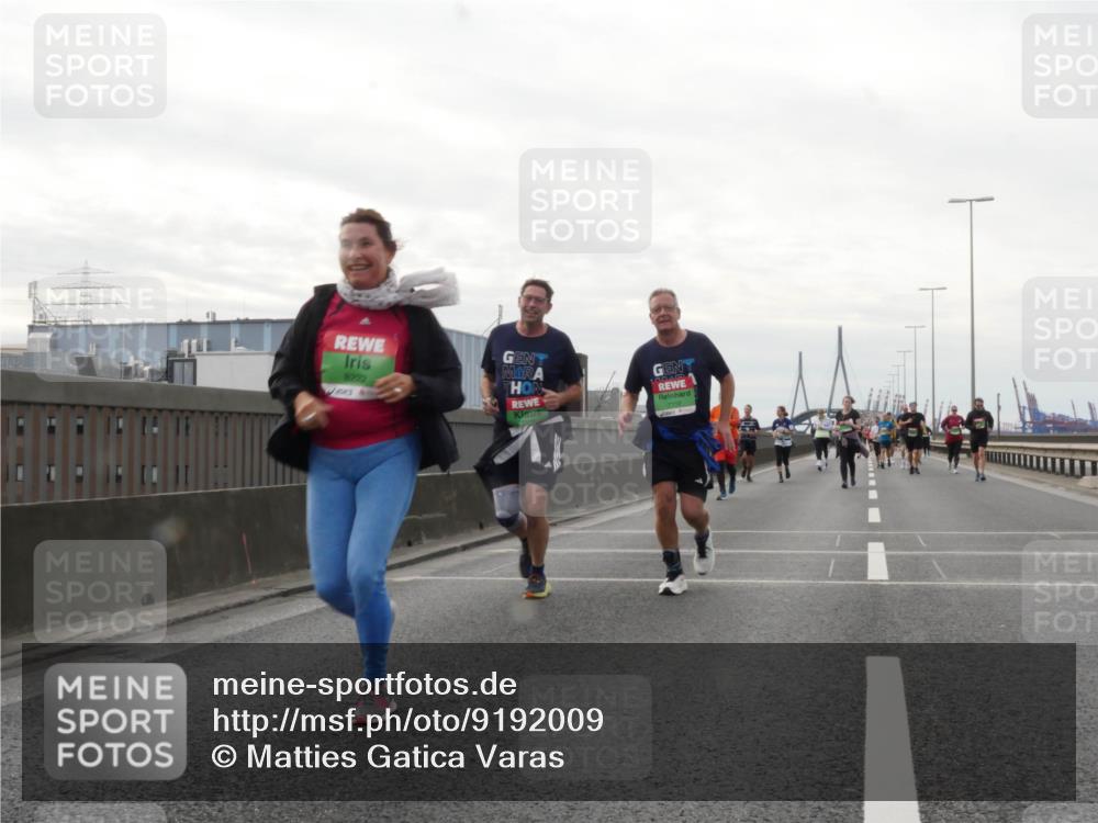 03.10.2025 - Köhlbrandbrückenlauf Matties Gatica Varas http://msf.ph/oto/9192009 03.10.2025 16:08:45 Position 3 9992 meine-sportfotos.de