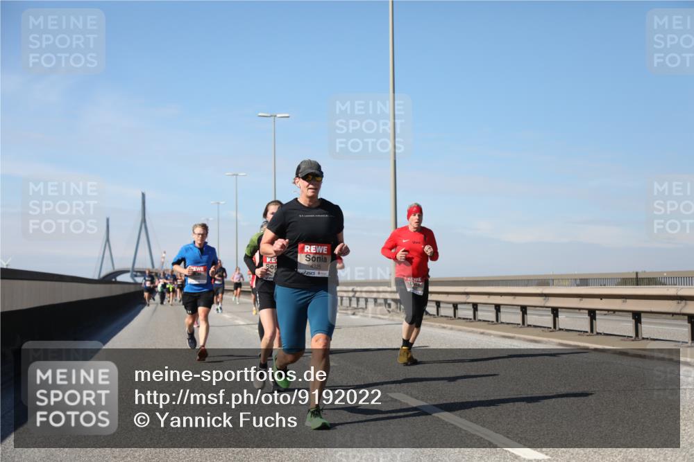 03.10.2025 - Köhlbrandbrückenlauf Yannick Fuchs http://msf.ph/oto/9192022 03.10.2025 11:53:00 Position 3 4325 meine-sportfotos.de