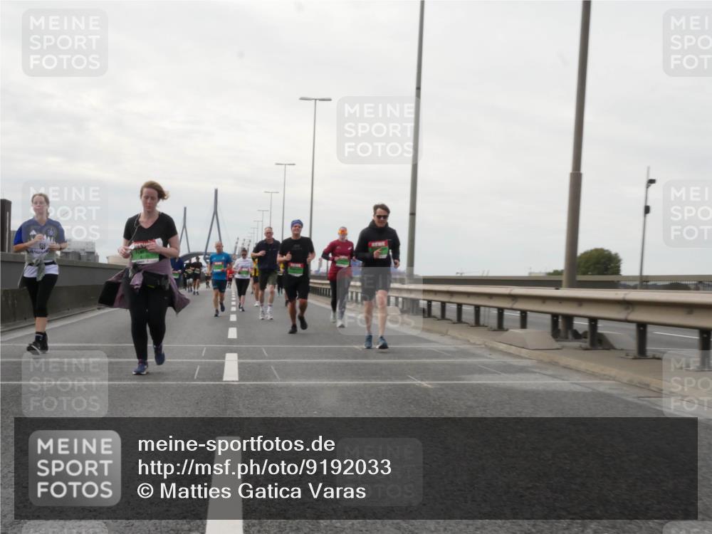 03.10.2025 - Köhlbrandbrückenlauf Matties Gatica Varas http://msf.ph/oto/9192033 03.10.2025 16:08:52 Position 3  meine-sportfotos.de